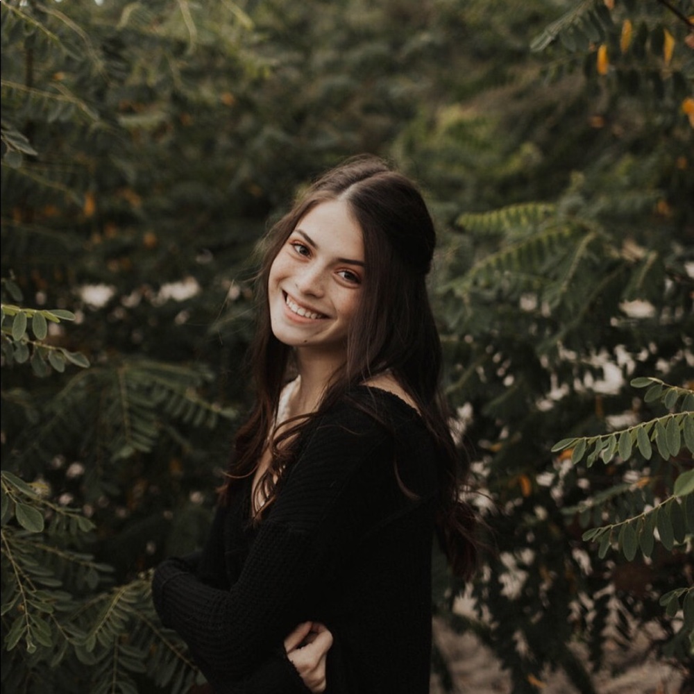 Meet Your Posher Katie!